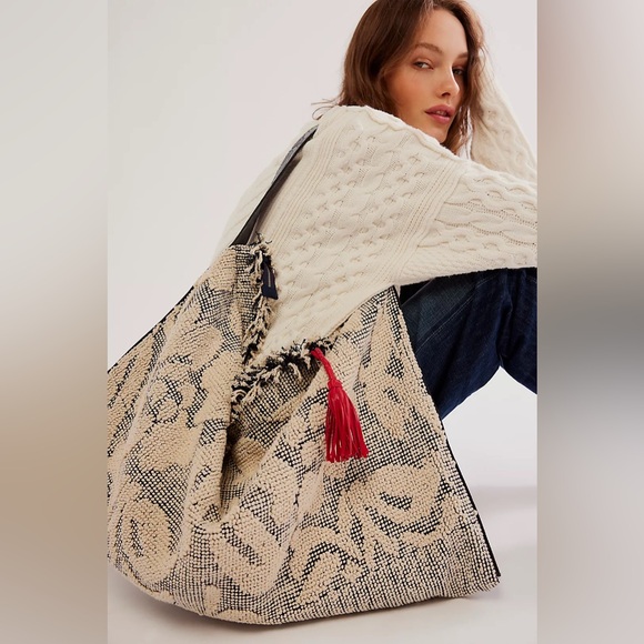 Free People Handbags - Free People Miramar Carryall Bag